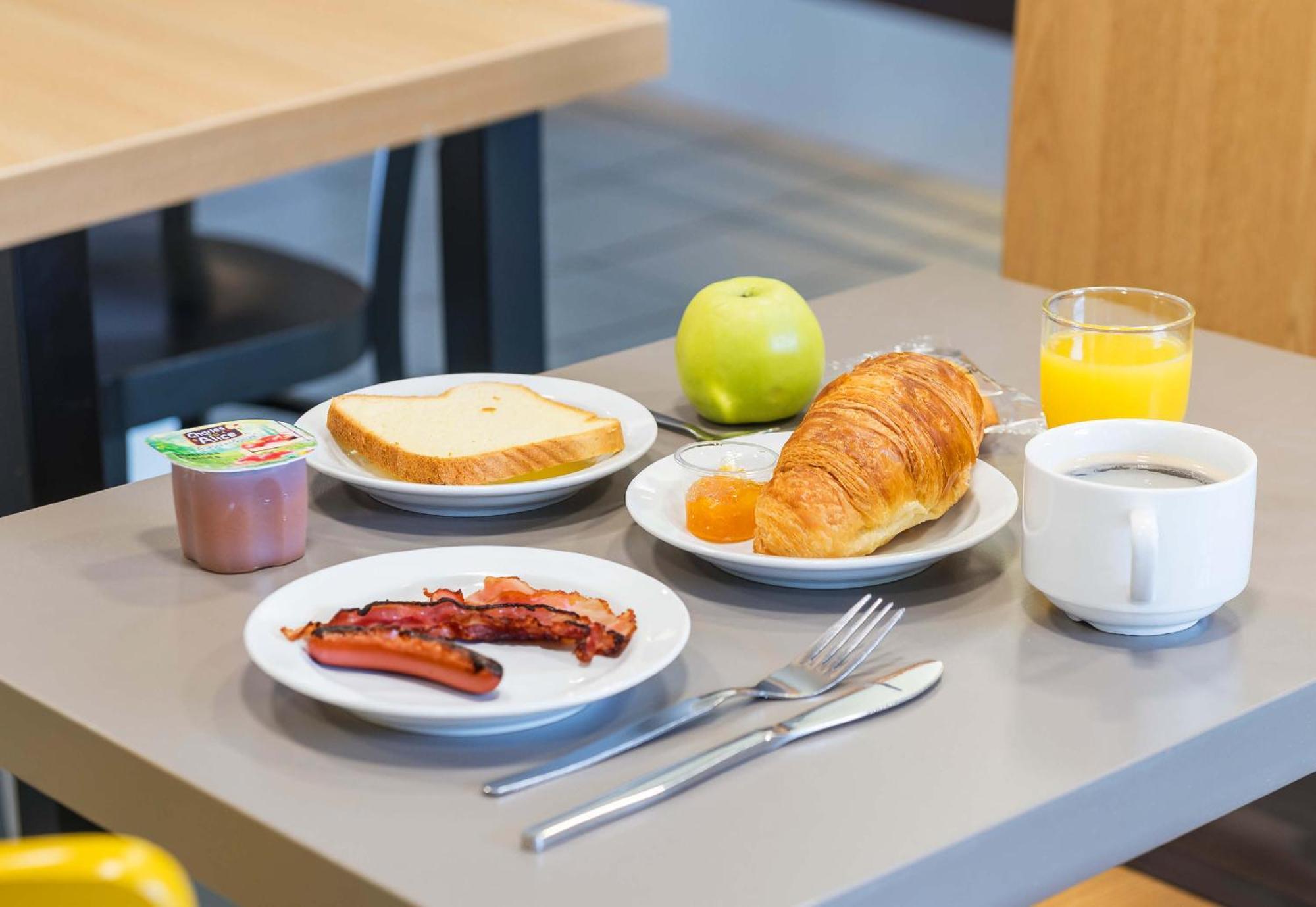 B&B Hotel Angers 1 Бокузе Экстерьер фото