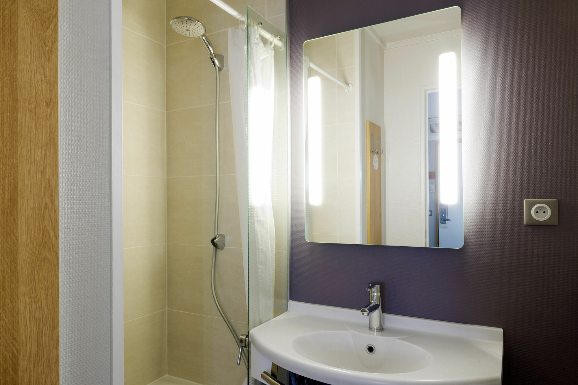 B&B Hotel Angers 1 Бокузе Экстерьер фото