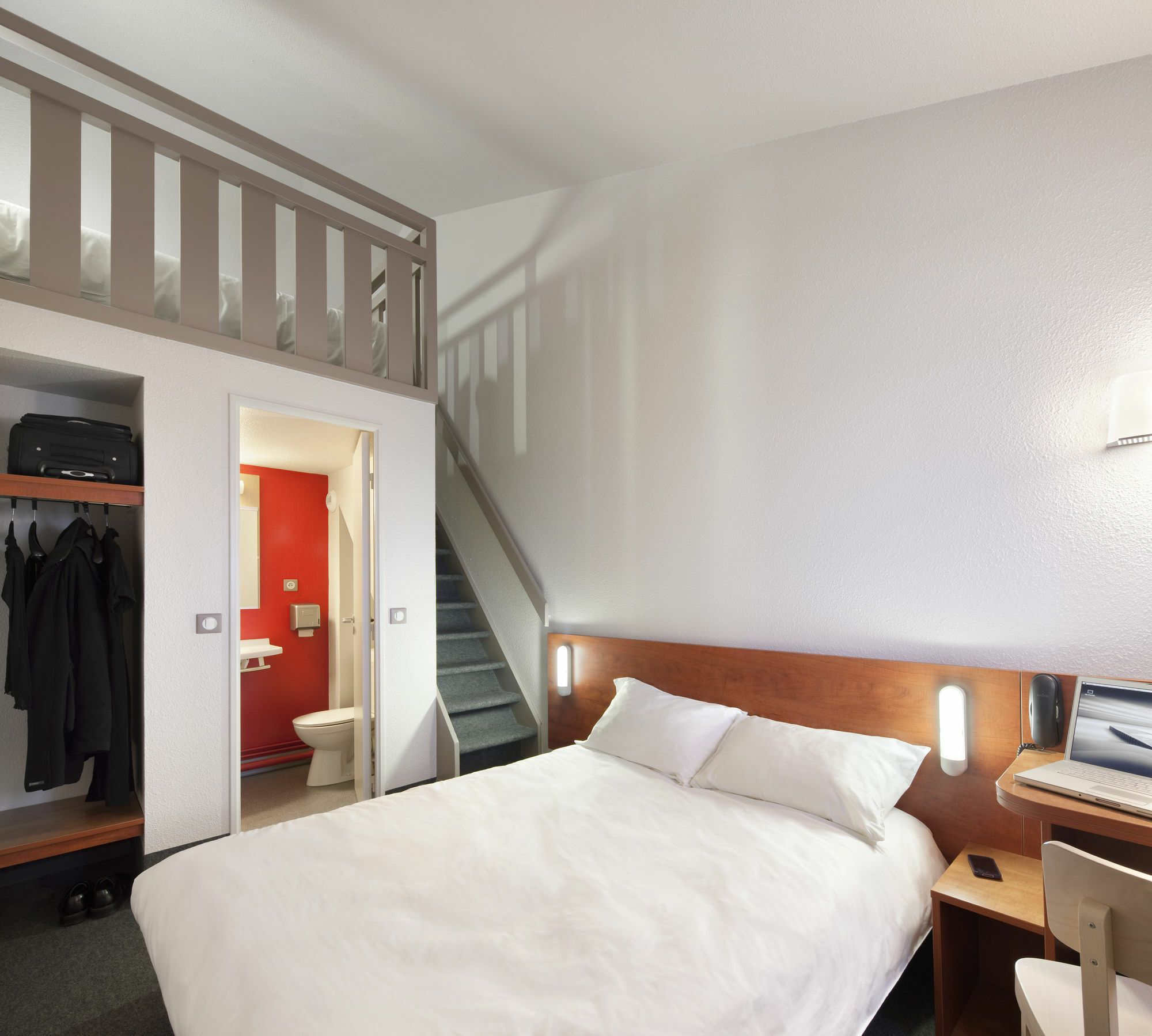 B&B Hotel Angers 1 Бокузе Экстерьер фото